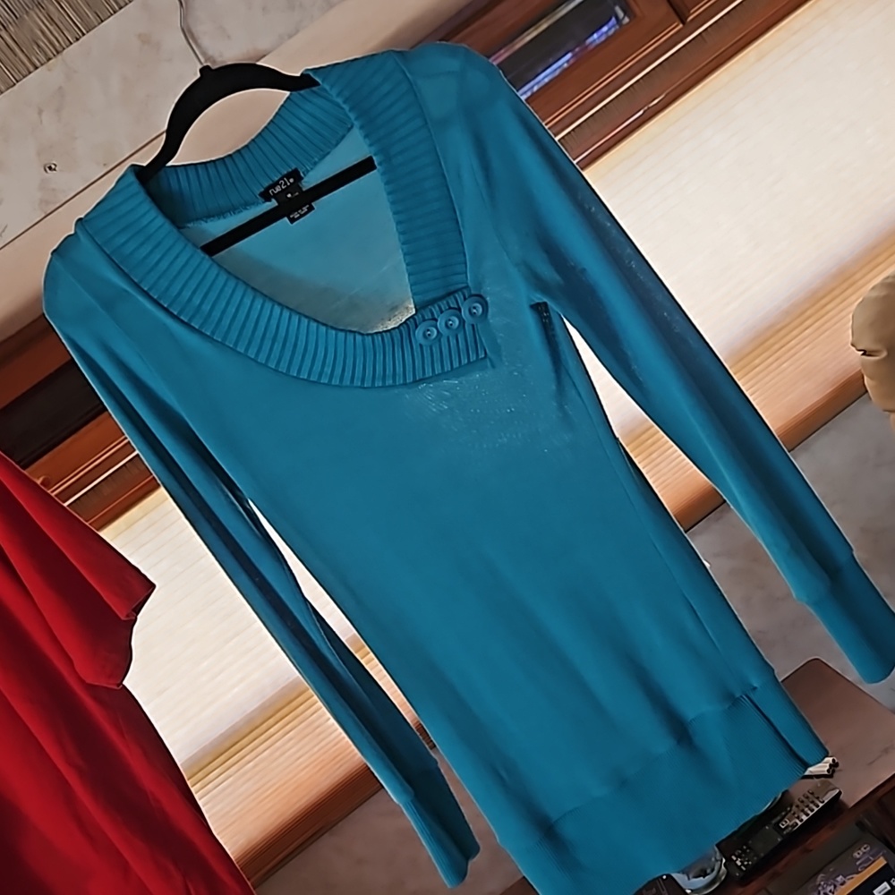 Rue 21 sweater